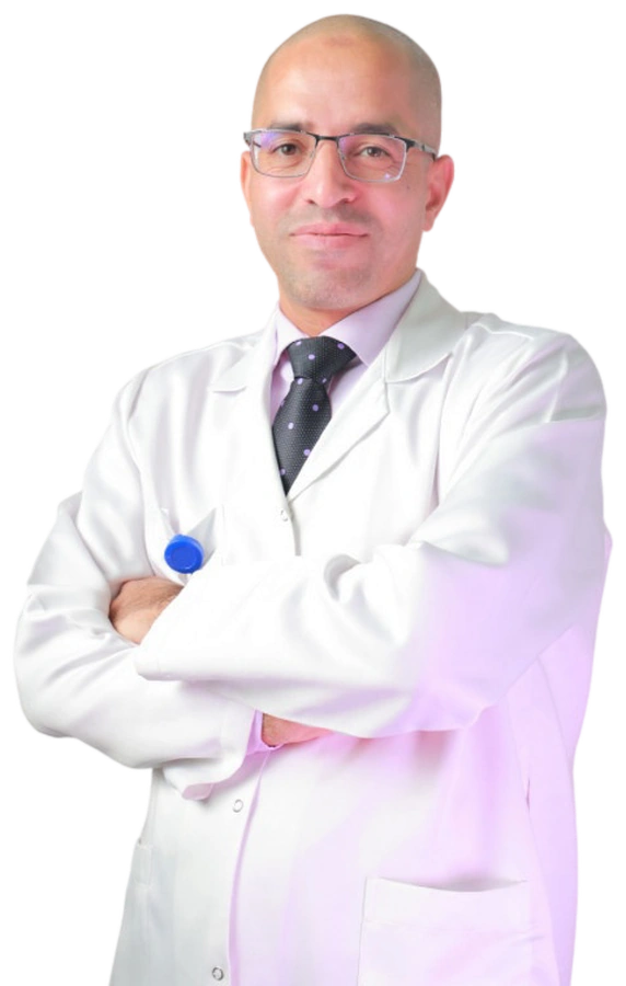 د. جعفر شوقت أخصائي طب وجراحة العيون في مجمع عالم الطب فرع التعاون بالرياض