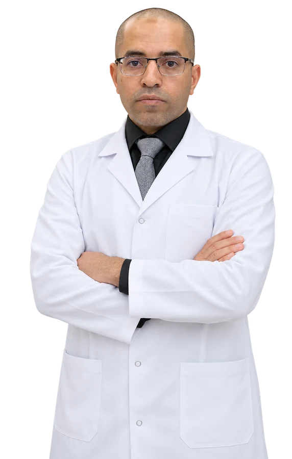 د. جعفر شوقت أخصائي طب وجراحة العيون في مجمع عالم الطب فرع التعاون بالرياض